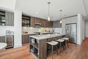 The Residences at La Colombe d'Or in Houston, TX - Building Photo