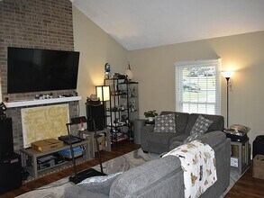 2321 Oldenburg Dr in Charlotte, NC - Building Photo - Building Photo