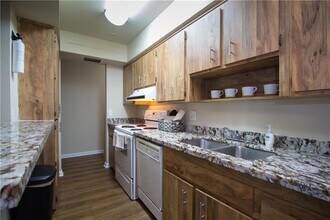 2141 NE 36th St in Lighthouse Point, FL - Building Photo - Building Photo