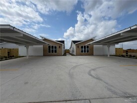3215 Chloe in Edinburg, TX - Building Photo