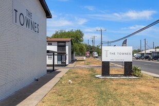 The Townes Townhomes in San Antonio, TX - Building Photo