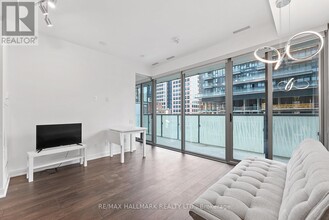 50-650 Charles St E in Toronto, ON - Building Photo - Building Photo