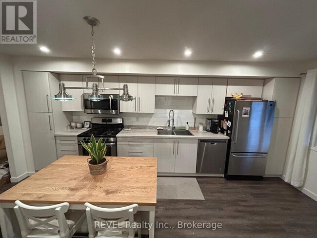 property at 5815-5815 Swayze Dr