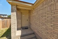 1536 Gulf Way in Round Rock, TX - Building Photo - Building Photo