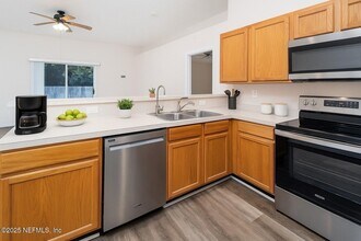 312 Turtle Dove Dr in Orange Park, FL - Building Photo - Building Photo