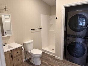 406 E Sycamore St in Van Wert, OH - Building Photo - Building Photo