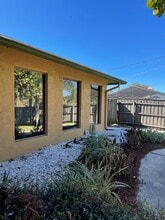 3605 Egerton Cir in Sarasota, FL - Building Photo - Building Photo