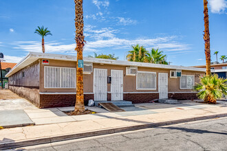 2112 Sunrise Ave in Las Vegas, NV - Building Photo - Primary Photo