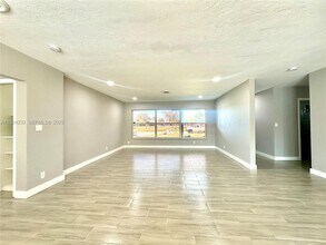 912 NE 9th Ct in Pompano Beach, FL - Building Photo - Building Photo