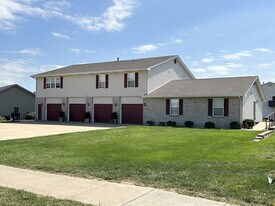 1514 Northfield Meadows Blvd in Bourbonnais, IL - Building Photo