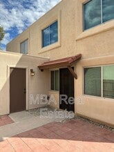 8037 E Glenrosa Ave in Scottsdale, AZ - Building Photo - Building Photo
