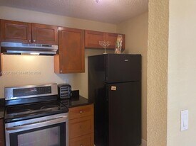 4251 NW 5th St in Plantation, FL - Building Photo