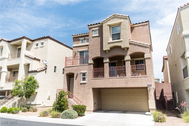 10630 Gibbous Moon Dr in Las Vegas, NV - Building Photo - Building Photo