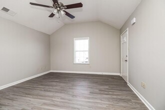 4419 Kings Valley Cove W in Memphis, TN - Building Photo - Building Photo