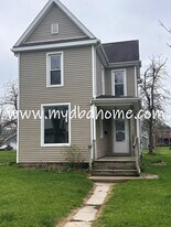 1320 E Woodbine Pl in Fort Wayne, IN - Building Photo