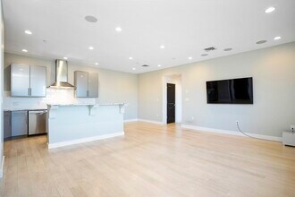 45 Vinton St in Boston, MA - Building Photo - Building Photo