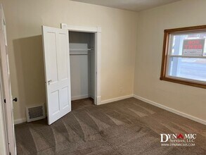 811 S Summit Ave in Sioux Falls, SD - Foto de edificio - Building Photo