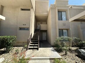 35200 Cathedral Canyon Dr in Cathedral City, CA - Building Photo - Building Photo