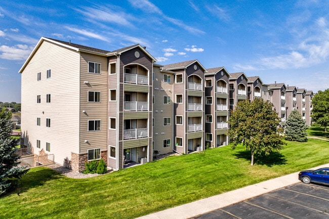 SH - Stonehedge Apartments