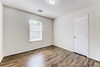 13000 Lazy Ln in Willis, TX - Building Photo - Building Photo