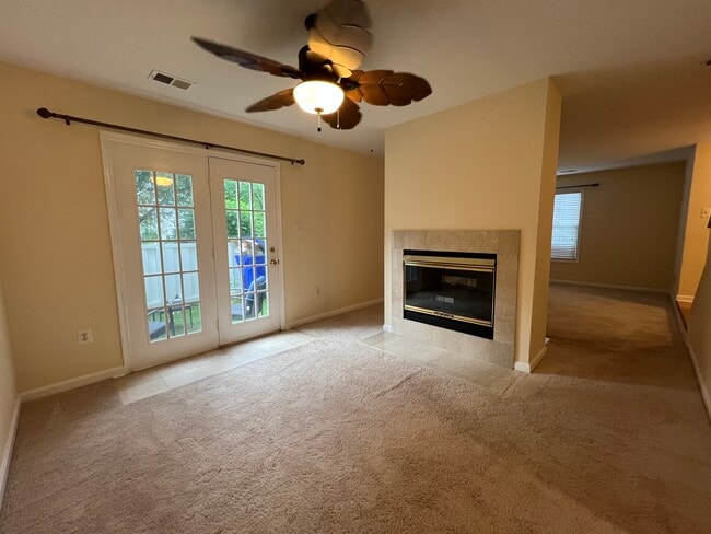 13829 Bronco Pl in Germantown, MD - Building Photo - Building Photo