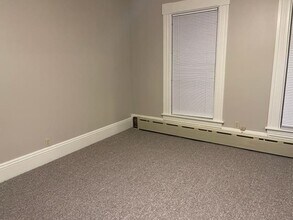 475 Hanover St in Manchester, NH - Building Photo - Building Photo