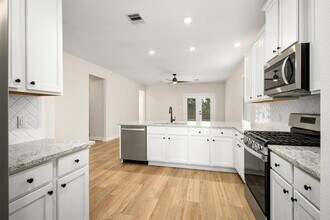 6119 White Spruce Dr in Conroe, TX - Building Photo - Building Photo