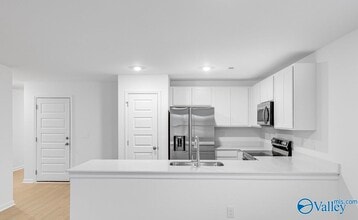 182 Labrador Ln in Harvest, AL - Building Photo - Building Photo