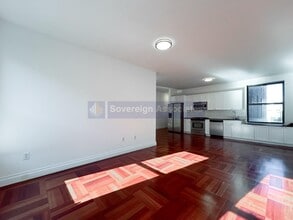 607 W 137th St, Unit 55 in New York, NY - Foto de edificio - Building Photo