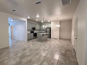 6807 67th St in Lubbock, TX - Building Photo - Building Photo