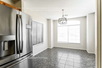 2237 E Aire Libre Ave in Phoenix, AZ - Foto de edificio - Building Photo