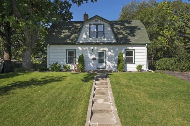 3029 Vincent Ave N in Minneapolis, MN - Building Photo - Building Photo