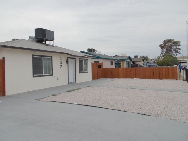 532 N 9th St in Las Vegas, NV - Building Photo - Building Photo