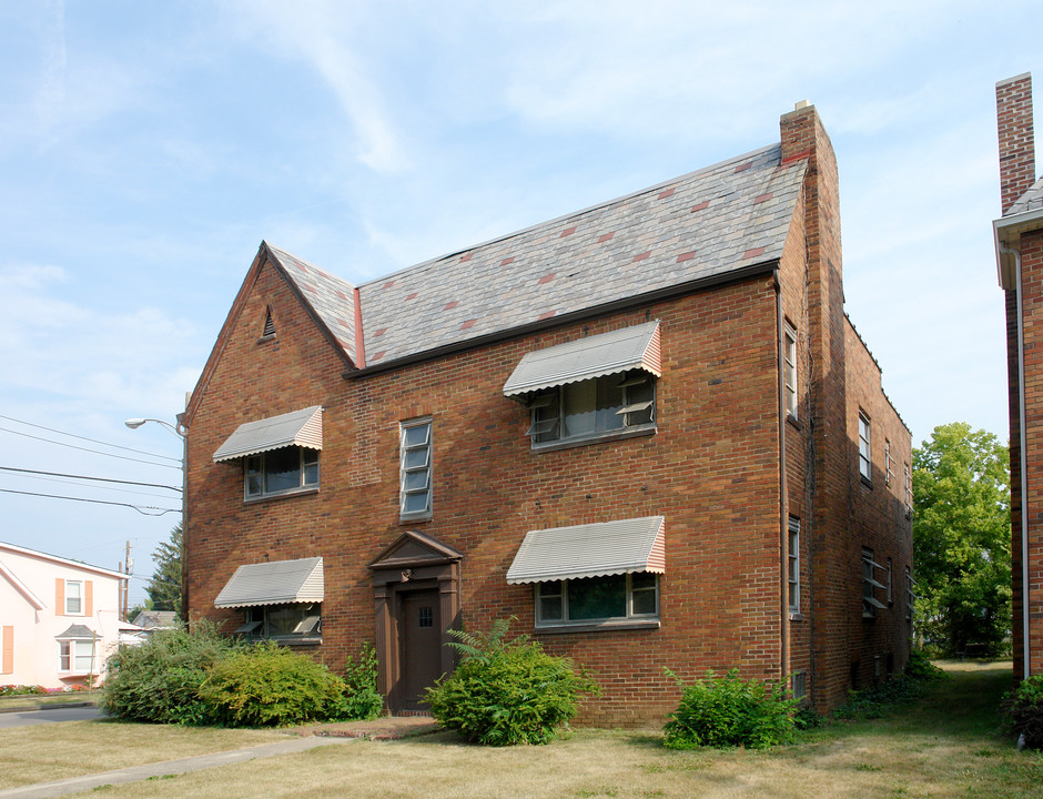 1340 W 3rd Ave in Columbus, OH - Foto de edificio