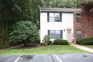 6 Mattix Run in Absecon, NJ - Building Photo