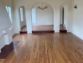 320 N Genesee Ave, Unit #2 in Los Angeles, CA - Building Photo