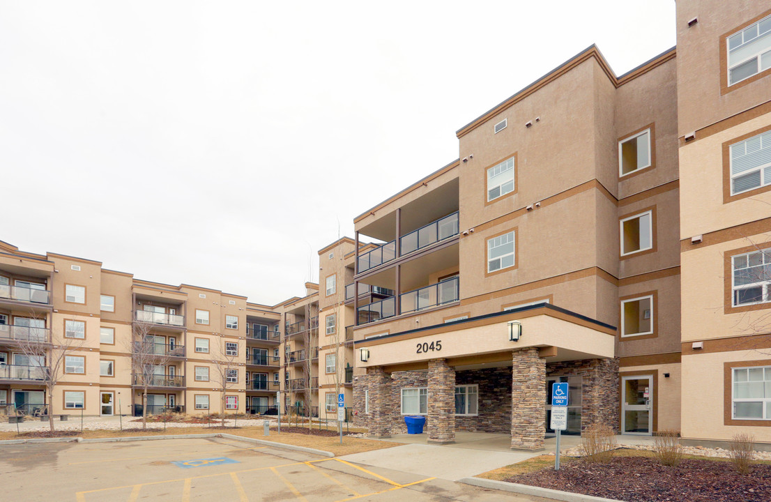 VIP Condos at Californian Parkland in Edmonton, AB - Building Photo