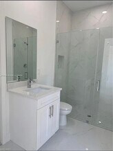 1028 Eubanks St in Lehigh Acres, FL - Foto de edificio - Building Photo