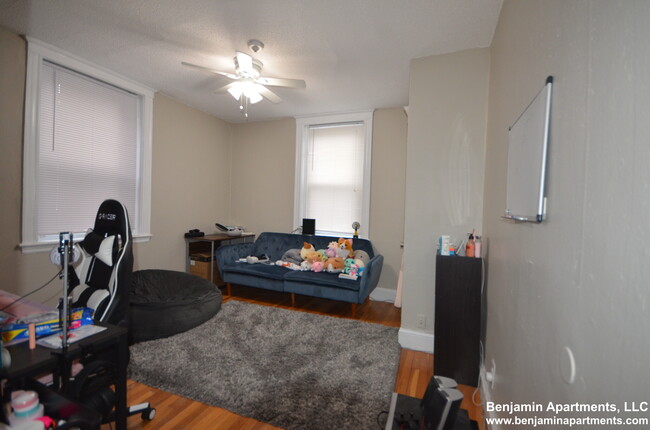 11 Barrows St, Unit 4A in Boston, MA - Building Photo - Building Photo