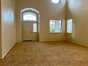 9749 Ashstone Way in Elk Grove, CA - Building Photo - Building Photo