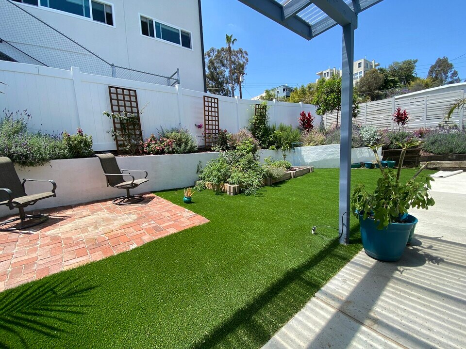 605 Bush St in San Diego, CA - Building Photo