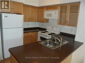 2772 Keele St in Toronto, ON - Building Photo - Building Photo