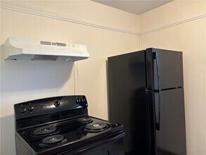 9 York Ave in Westerly, RI - Building Photo - Building Photo