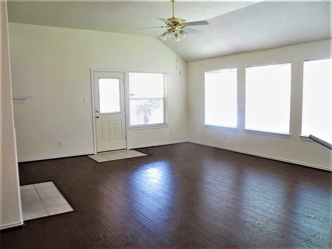 property at 3106 Aylesworth Ct