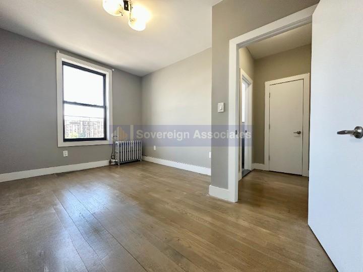 12 Pinehurst Ave in New York, NY - Building Photo