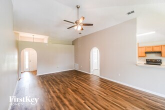 1873 Penzance Pkwy in Middleburg, FL - Foto de edificio - Building Photo