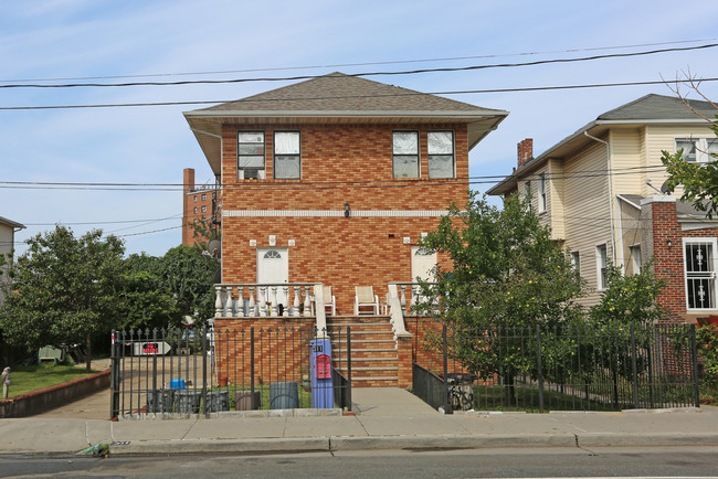 3-11 Beach 69 St in Far Rockaway, NY - Building Photo - Building Photo