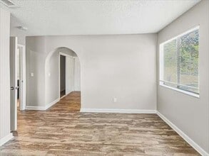 951 Waverly Dr in Longwood, FL - Foto de edificio - Building Photo