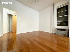 930 Amsterdam Ave in New York, NY - Building Photo - Building Photo