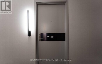 33 Helendale Ave in Toronto, ON - Building Photo - Building Photo